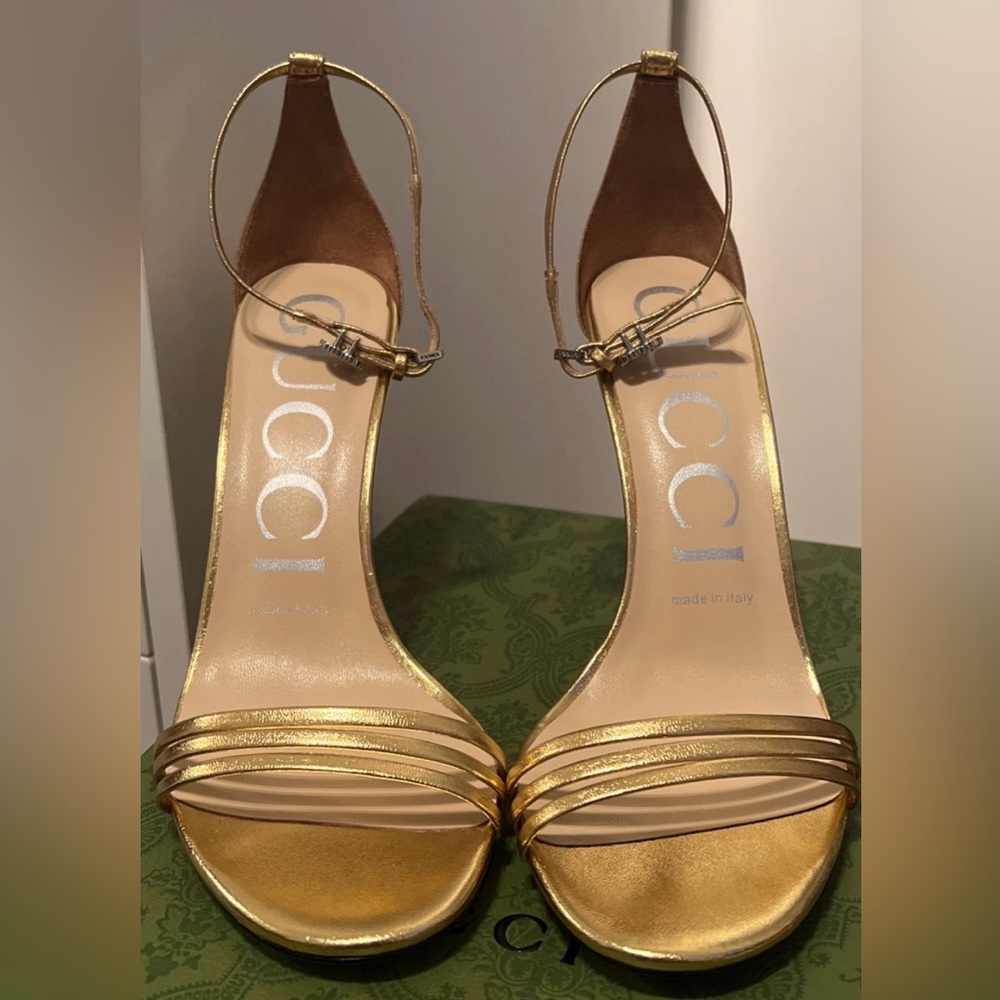 GG IIse metallic heel Ankle Strap Sandal